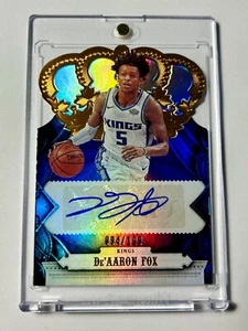2017-18 Panini Crown Royale /199 Rookie Auto De'Aaron Fox #CR-DAF Spurs - Foto 1 di 2