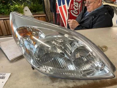Conjunto de faros TOYOTA MATRIX derecho 03 04 05 06 07 08 RH LUZ HALÓGENA Foto 1 de 3