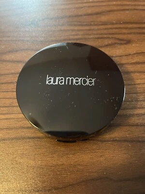Laura Mercier Smooth Finish Foundation Powder SPF20 UVB/UVA  9.2g/.3oz NWOB - Image 1 of 4