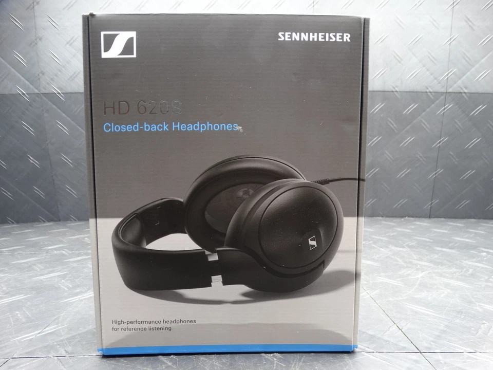 Sennheiser Wired Headphones 150 Ohm Closed-Back Hi-Res Audio HD-620S Foto 1 de 4