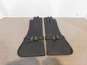 Woman's Black Leather Flared Cuff Riding Gloves Size Medium Japan - Picture 1 of 4
