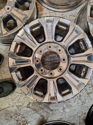 Ford F250 F350, 18" Factory OEM  (1) SINGLE Wheel Rim  -chrome-   **READ*** - Image 1 of 4