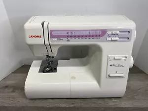 Very Rare Janome Sewing Machine 4623 LE Plus *Tested Works* - Picture 1 of 19