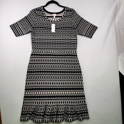 Платье вязаное женское Dressbarn с геометрическим принтом черное кремовое среднее - Изображение 1 из 4