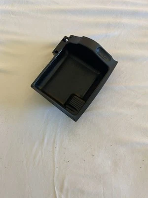 01-07 MERCEDES BENZ W203 C55AMG ASHTRAY Insert - Image 1 of 2