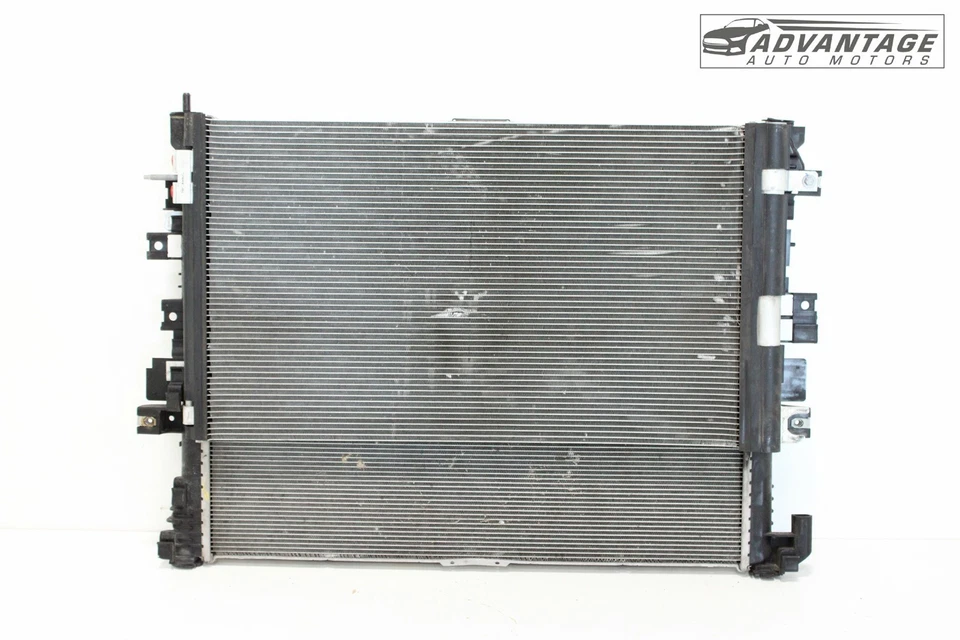 2020-25 CADILLAC XT4 2.0L RADIATOR & AC CONDENSER W/ COOLING FAN BLADE MOTOR OEM - Image 1 of 4