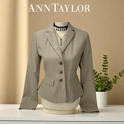 Blazer Ann Taylor Talla 0 Beige Ajustado 3 Botones Chaqueta de Trabajo Traje de Carrera Foto 1 de 4