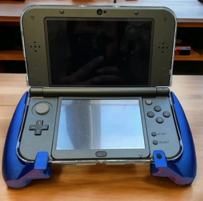 Handheld Controller  Halterung kompatibel mit Nintendo New 3DS XL 3D Gedruckt - Bild 1 von 4