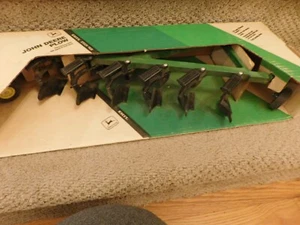 Vintage ERTL 1/16 Scale MIB John Deere Die Cast 6 Bottom Plow #525 Original Box - Picture 1 of 4
