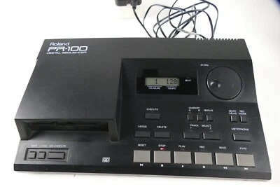 Roland PR-100 Digital Sequencer Midi Deck Aufnahmegerät Z-4362 - Bild 1 von 4