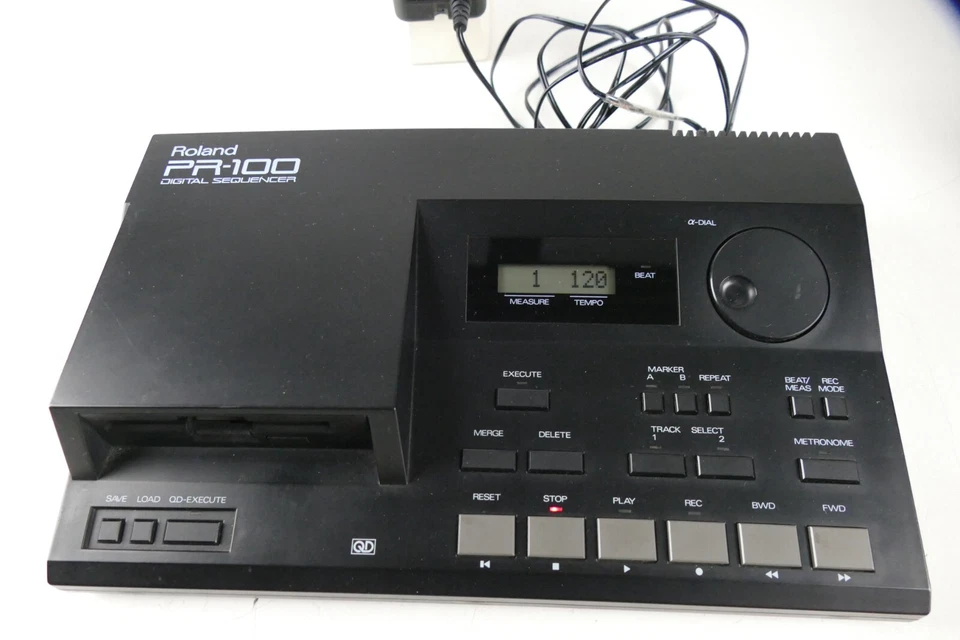 Roland PR-100 Digital Sequencer Midi Deck Aufnahmegerät Z-4362 - Bild 1 von 4