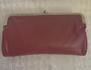 7.5" x 5" Clutch, Pomegranate Leather SILVER Hardware Print Lining 3 Snap Close - Bild 1 von 10