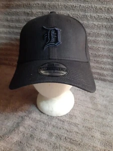 Detroit Tigers New Era BLUE 39Thirty  sm / md embroidered Old ENGLISH D - Picture 1 of 4