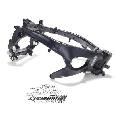 2024 17-24 SUZUKI GSXR1000R GSXR1000 CHASSI QUADRO PRINCIPAL FABRICANTE DE EQUIPAMENTO ORIGINAL *SALVAGE PA RACHADO - Imagem 1 de 4