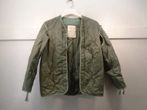 USGI US Military M65 Field Jacket Cold Weather Coat Liner Size X-Small 2005 96-H - Picture 1 of 11