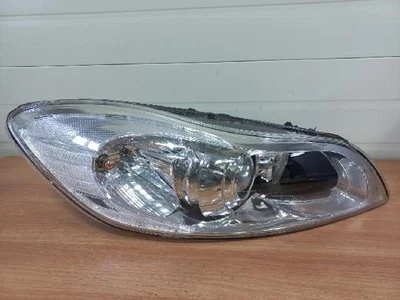 Faro derecho Volvo C30 D4 2011 31299827 Foto 1 de 4
