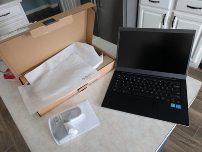 Samsung Galaxy Chromebook Go 14", LTE, 32GB, Silver, Verizon XE345XDA-LA1V - Image 1 of 2