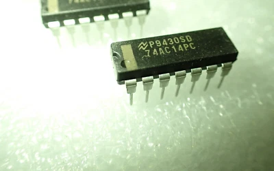 National Semiconductor 74AC14PC x3 CHIPS PER SALE Hex Inverter IC 74AC14 DIP14