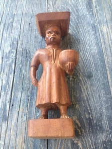 NICE SOLID CARVED WOOD HANDCRAFTED ETHNIC FIGURE OF WOMAN CARRYING BUNDLE BASKET - Picture 1 of 10