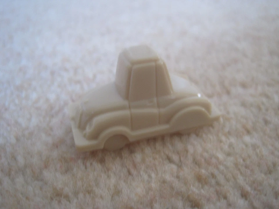 Rush Hour traffic jam game beige vehicle H blocking car only - Image 1 of 1