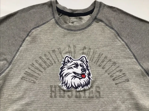 NWT * UConn Gray Short Sleeve 100% Cotton Shirt Jonathan patch embroidered LARGE Cover