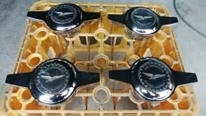 Wire Wheel KNOCK OFFs ZENITH 4 × 2Bar Knock Offs with Eagle Chips SET Low Rider - Picture 1 of 1