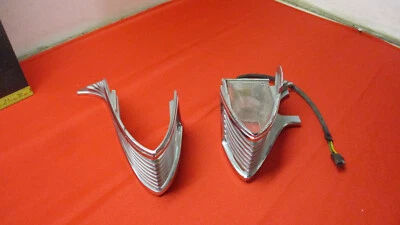 1967 CHRYSLER NEW YORKER LUZ DE ESTACIONAMENTO E LÂMPADA DE CURVA NOS LADO ESQUERDO - Imagem 1 de 4