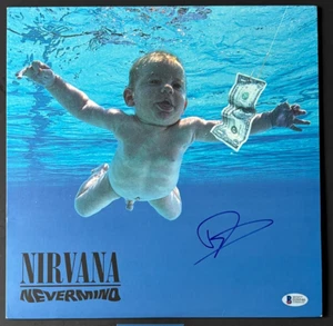 NIRVANA Nevermind LP SIGNED BY DAVE GROHL BAS BECKETT AUTHENTICATED - Picture 1 of 12