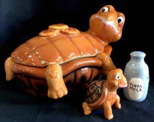 Adorable frasco grande para galletas tortuga con saleros y pimienta a juego demasiado lindos nuevo en caja - Imagen 1 de 10