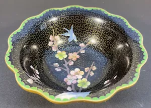 Vintage Japanese Enamel Hand Painted Cloisonné Bowl Floral Pattern & Birds - Picture 1 of 10
