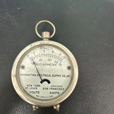Voltímetro de bolsillo Early Manhattan Electric Supply Co. Foto 1 de 4