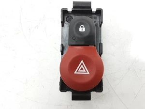 INTERRUPTOR DE CERRADURA DE PUERTA SMART FORFOUR PELIGRO PANEL DE INSTRUMENTOS MK2 W453 E31606 - Imagen 1 de 8