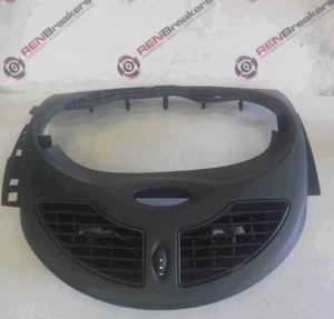 Renault Twingo 2011-2014 Centre Heater Vents Surround 8200457743 - Picture 1 of 2
