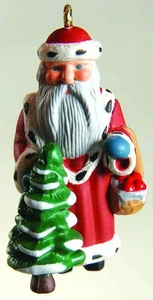 Centuries Of Santa - With Tree - With Box Centuries of Santa - Miniature - Picture 1 of 1