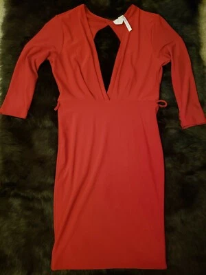Womens red party dress with open back. It has been worn 1 time. - Photo 1/4