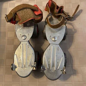 Vintage Winchester 3537 Roller Skates - Picture 1 of 15