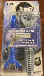 CVS X3 Triple Blade Closure For Sensitive Skin With Aloe & Vitamine - Picture 1 of 4