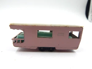 VINTAGE MATCHBOX LESNEY No. 23 TRAILER CARAVAN 1965 Pink - Picture 1 of 8