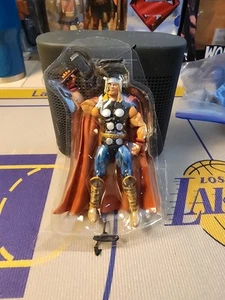 Hasbro Marvel Universe Gigantic Battles Ragnarok Cyborg Clone Thor 3.75" Walmart - Picture 1 of 4