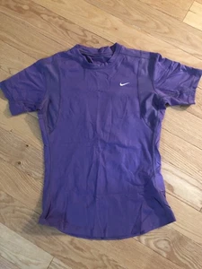 Nike Womens FitDry Small 4-6 Purple Workout T Shirt NWOT Poly Spandex Gym - Picture 1 of 11