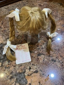 Glocke Puppenperücke Sonja Erdbeere 11-12 Zoll Neu mit Etikett - Bild 1 von 5