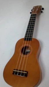Vintage VUK15 Natural Soprano Ukulele with Soft Gig Bag Bundle - Picture 1 of 11
