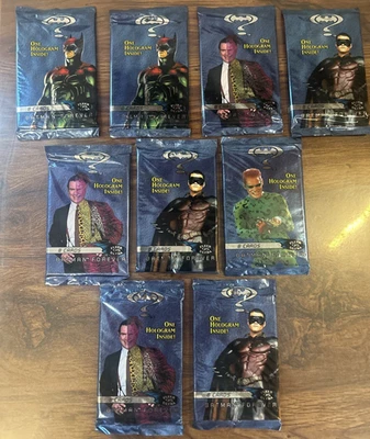 Batman Forever Película 8 cartas por paquete - Lote de 9 paquetes Nuevo Fleer 95 Ultra Sellado Foto 1 de 4