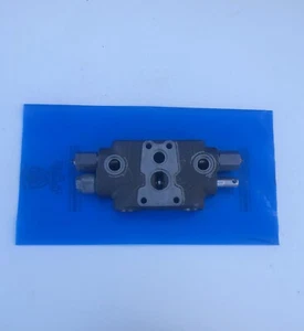 Válvula de control G109512 NUEVO ESTUCHE CNH GENUINO - Imagen 1 de 7