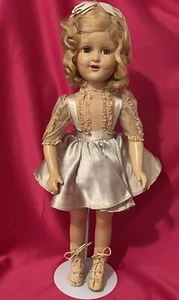 Seltene antike 18“ Sonya Henie Puppe - Bild 1 von 15