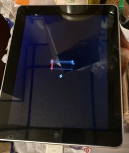 Apple iPad 1st Gen. 16GB, Wi-Fi, 9.7in - A1219 - tablet Needs New Battery NR - Afbeelding 1 van 7