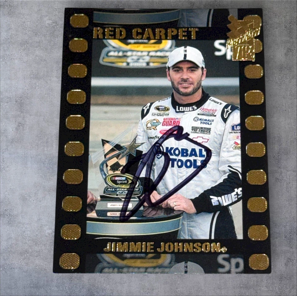 Jimmie Johnson NASCAR HOFer 7-TIME CHAMP signed card 2009 PRESS PASS VIP #61 - Image 1 of 1