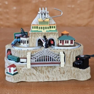 Hallmark Keepsake Lionel Tren Ornamento Animado Luz y Movimiento De Colección - Imagen 1 de 5