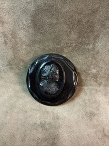 Penna rotonda cammeo plastica bachelite nera vintage anni 30 con retro incollato - Foto 1 di 4