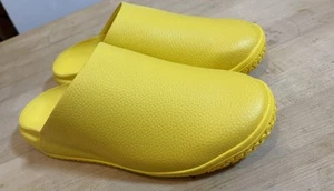 Snibbs Unisex Family Style Yellow Clog US W12 M10.5 Minimalists Classic Nonslip - Picture 1 of 13